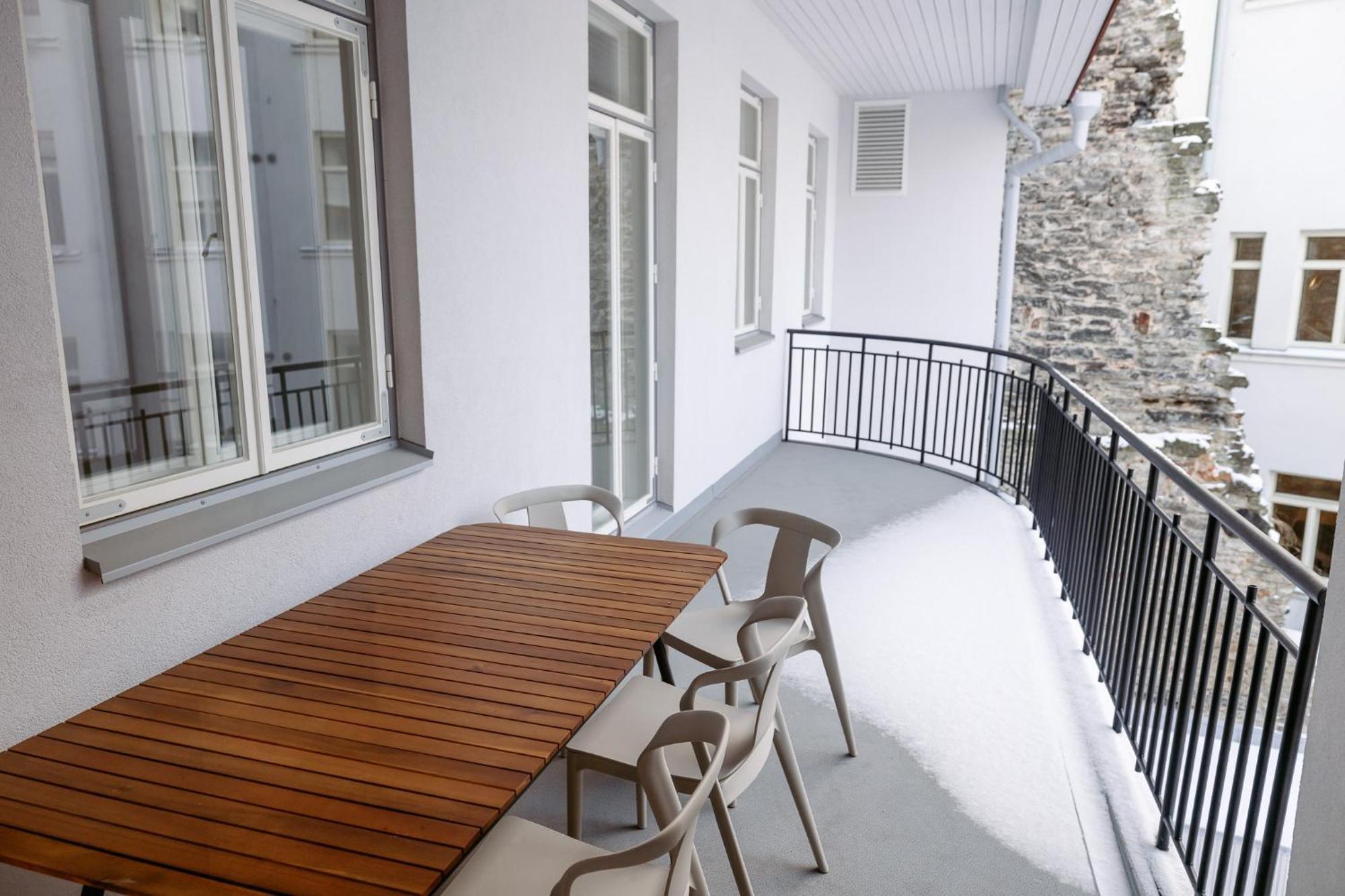 Hestia Apartments Barons Tallinn Exteriör bild