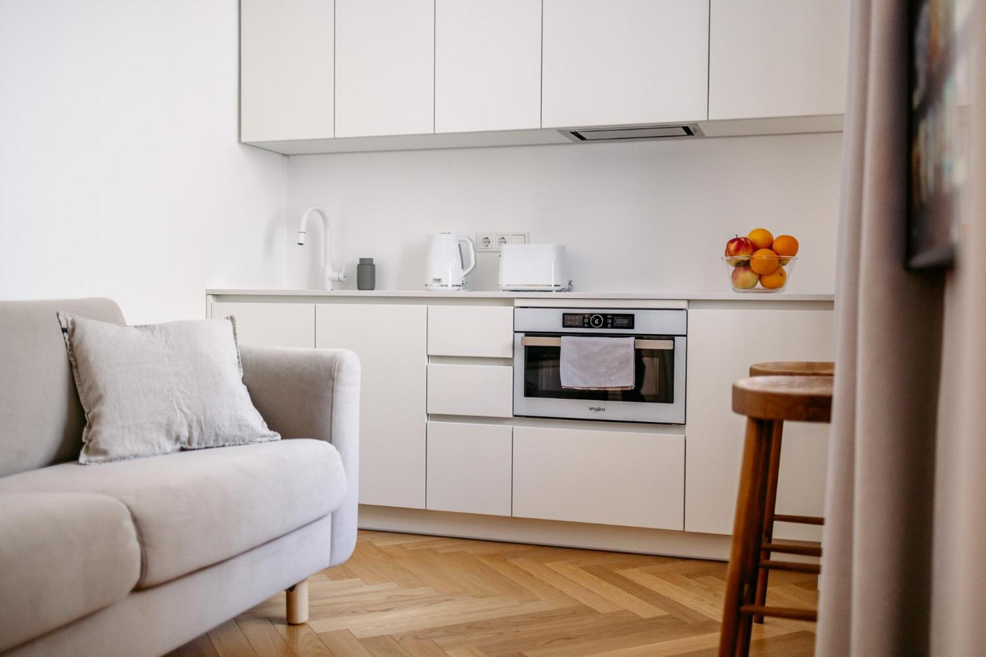 Hestia Apartments Barons Tallinn Exteriör bild