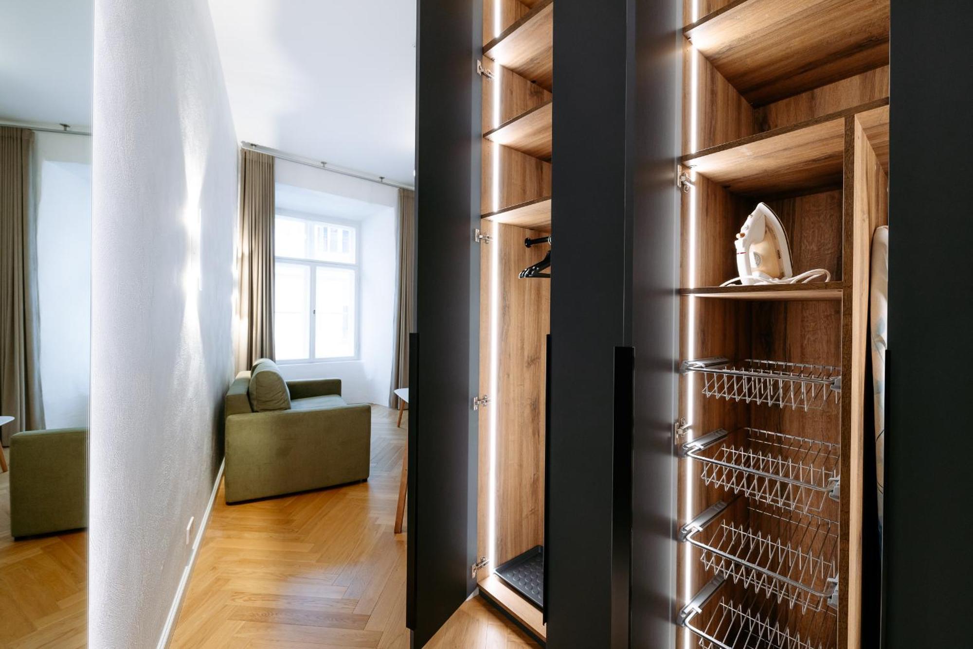 Hestia Apartments Barons Tallinn Exteriör bild